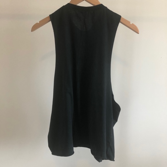 Brandy Melville Muscle Tee - Picture 4 of 4